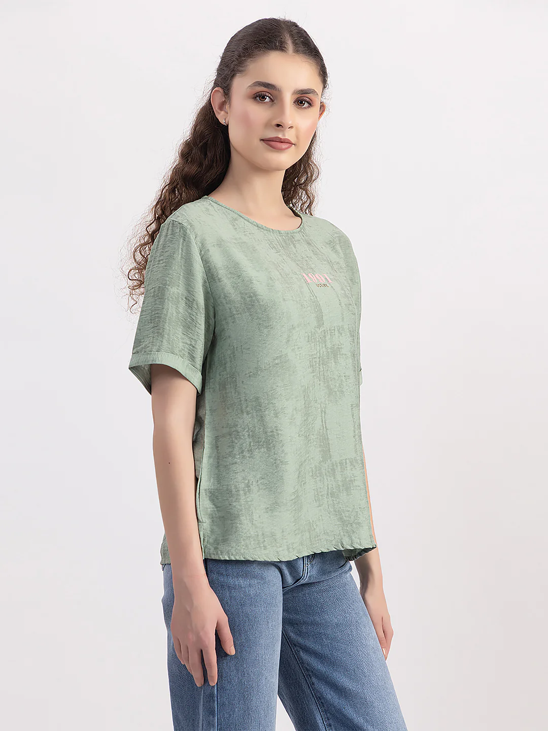 Women’s Universal Wear T-Shirt - Image 4